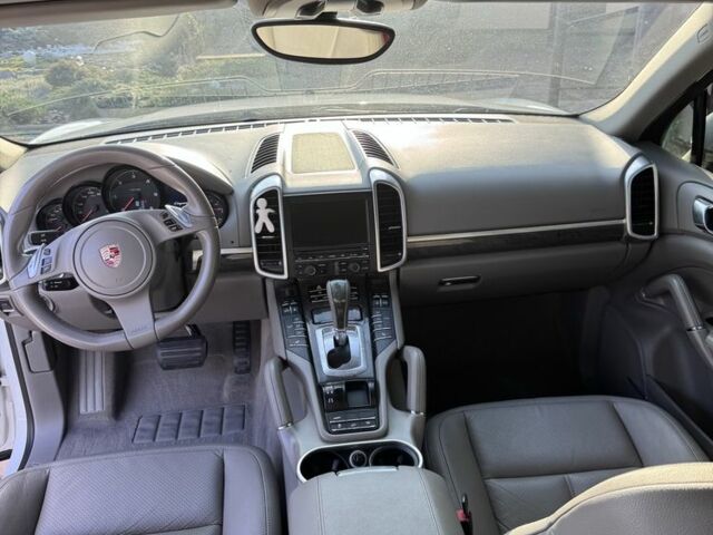 Белый Рено 12, объемом двигателя 3 л и пробегом 105 тыс. км за 26000 $, фото 5 на Automoto.ua