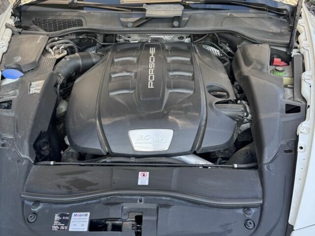 Белый Рено 12, объемом двигателя 3 л и пробегом 105 тыс. км за 26000 $, фото 6 на Automoto.ua