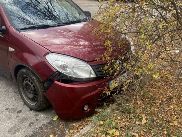 Красный Рено 12, объемом двигателя 1.4 л и пробегом 3 тыс. км за 1200 $, фото 3 на Automoto.ua