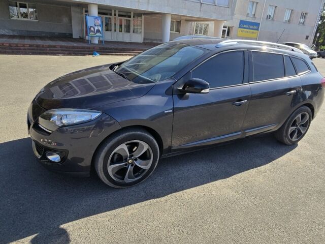 Серый Рено 12, объемом двигателя 1.5 л и пробегом 261 тыс. км за 9300 $, фото 7 на Automoto.ua