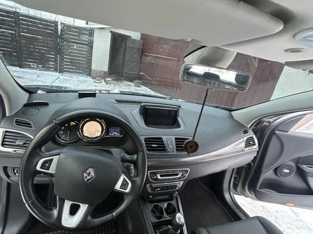 Сірий Рено 12, об'ємом двигуна 1.5 л та пробігом 250 тис. км за 7700 $, фото 2 на Automoto.ua