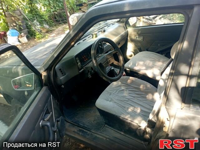 Черный Рено 14, объемом двигателя 1.2 л и пробегом 0 тыс. км за 600 $, фото 1 на Automoto.ua