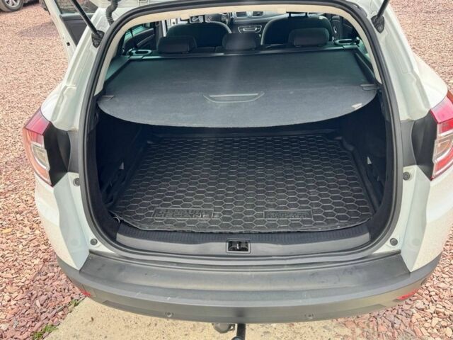 Белый Рено 15, объемом двигателя 1.5 л и пробегом 223 тыс. км за 9500 $, фото 5 на Automoto.ua