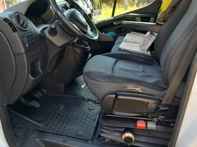 Білий Рено 17, об'ємом двигуна 2.3 л та пробігом 350 тис. км за 12200 $, фото 7 на Automoto.ua