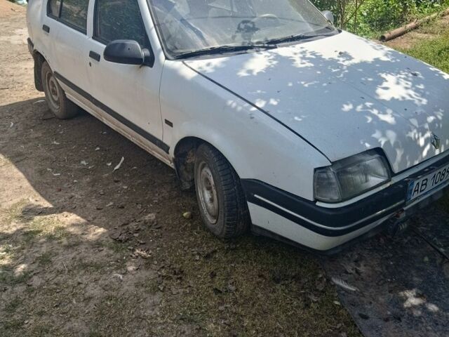 Рено 19 1991 в Могилев-Подольском на Automoto.ua Белый Рено 19, объемом двигателя 1.4 л и пробегом 500 тыс. км за 475 $, фото 2 на Automoto.ua