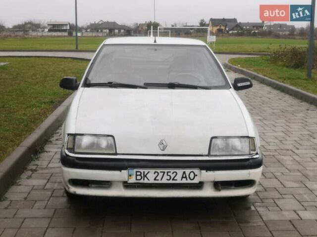 Білий Рено 19, об'ємом двигуна 1.8 л та пробігом 280 тис. км за 1200 $, фото 1 на Automoto.ua