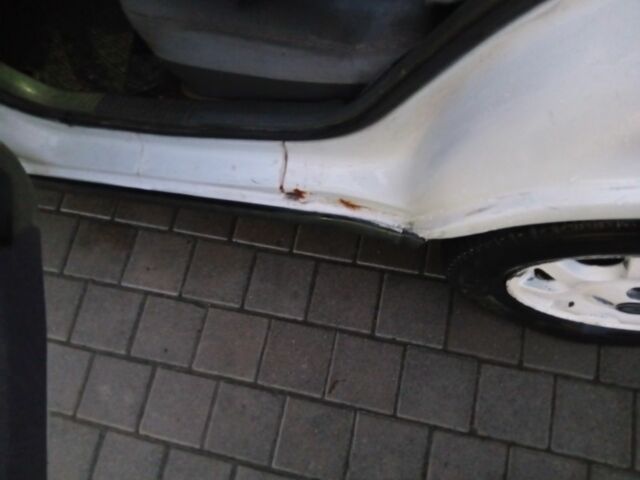 Белый Рено 19, объемом двигателя 0 л и пробегом 379 тыс. км за 1000 $, фото 7 на Automoto.ua