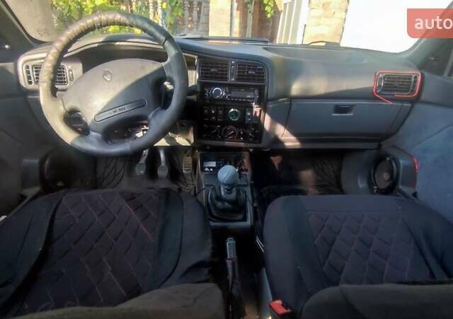 Рено 19 1995 в Кривом Роге на Automoto.ua Белый Рено 19, объемом двигателя 1.4 л и пробегом 92 тыс. км за 1400 $, фото 3 на Automoto.ua