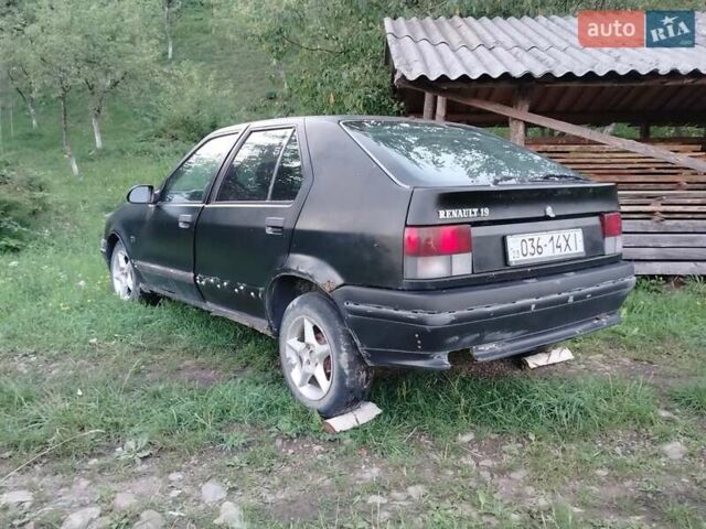 Чорний Рено 19, об'ємом двигуна 1.7 л та пробігом 350 тис. км за 450 $, фото 1 на Automoto.ua