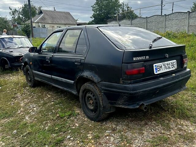 Черный Рено 19, объемом двигателя 1.7 л и пробегом 222 тыс. км за 375 $, фото 4 на Automoto.ua