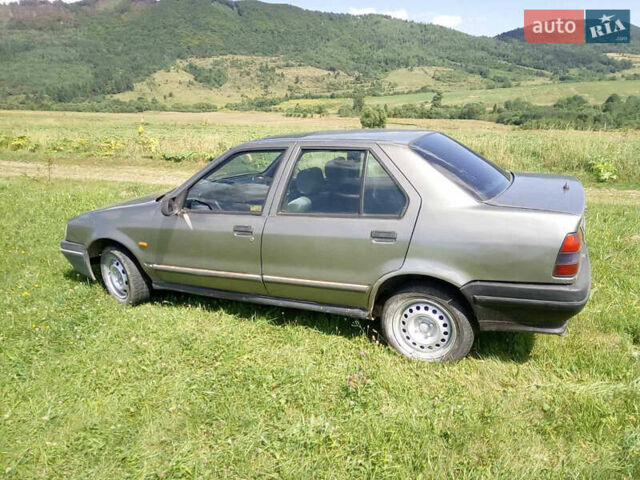 Черный Рено 19, объемом двигателя 1.7 л и пробегом 170 тыс. км за 750 $, фото 2 на Automoto.ua