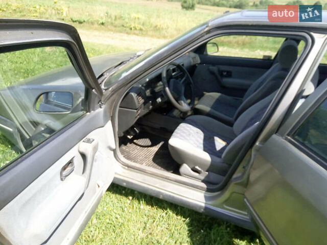 Черный Рено 19, объемом двигателя 1.7 л и пробегом 170 тыс. км за 750 $, фото 6 на Automoto.ua