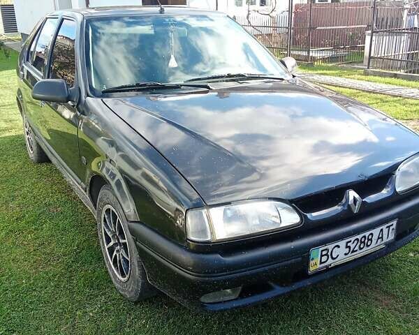 Черный Рено 19, объемом двигателя 1.8 л и пробегом 375 тыс. км за 2000 $, фото 8 на Automoto.ua