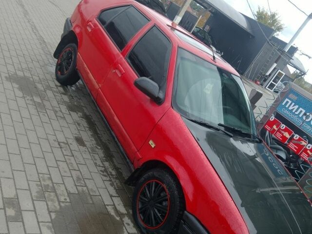 Красный Рено 19, объемом двигателя 1.9 л и пробегом 555 тыс. км за 950 $, фото 3 на Automoto.ua