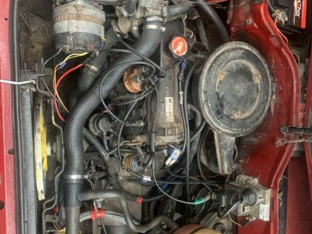 Красный Рено 19, объемом двигателя 1.4 л и пробегом 300 тыс. км за 600 $, фото 6 на Automoto.ua