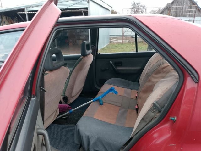 Червоний Рено 19, об'ємом двигуна 0 л та пробігом 122 тис. км за 949 $, фото 3 на Automoto.ua