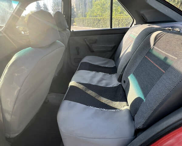 Красный Рено 19, объемом двигателя 0 л и пробегом 376 тыс. км за 1200 $, фото 6 на Automoto.ua