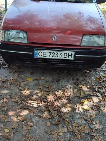 Красный Рено 19, объемом двигателя 1.9 л и пробегом 200 тыс. км за 1100 $, фото 1 на Automoto.ua