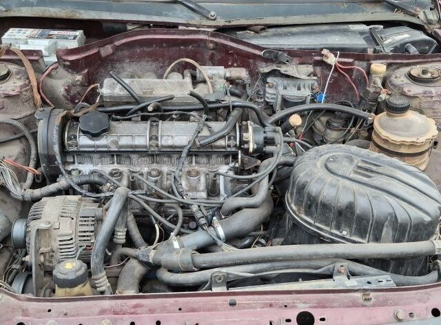 Красный Рено 19, объемом двигателя 1.8 л и пробегом 282 тыс. км за 850 $, фото 8 на Automoto.ua