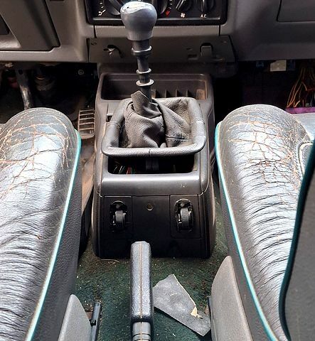 Красный Рено 19, объемом двигателя 1.8 л и пробегом 282 тыс. км за 850 $, фото 10 на Automoto.ua