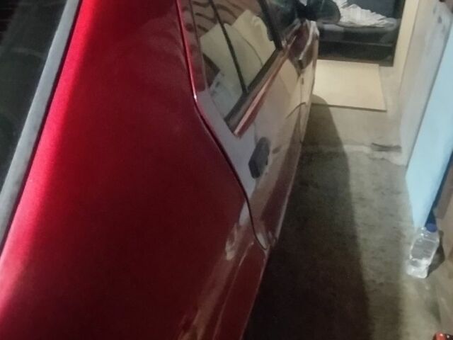 Красный Рено 19, объемом двигателя 1.7 л и пробегом 3 тыс. км за 406 $, фото 4 на Automoto.ua