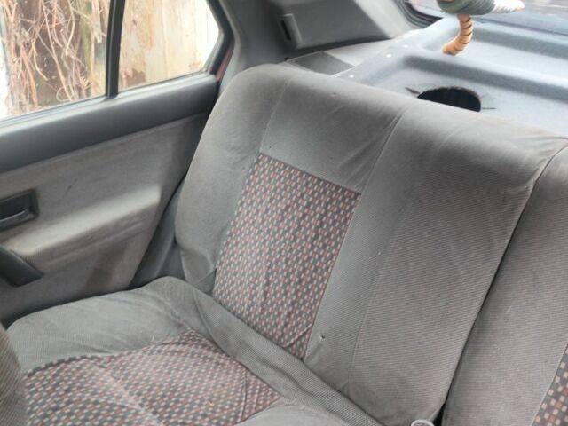 Червоний Рено 19, об'ємом двигуна 1.7 л та пробігом 333 тис. км за 950 $, фото 4 на Automoto.ua