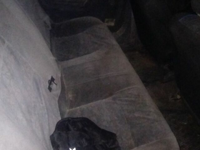 Красный Рено 19, объемом двигателя 1.7 л и пробегом 3 тыс. км за 406 $, фото 5 на Automoto.ua