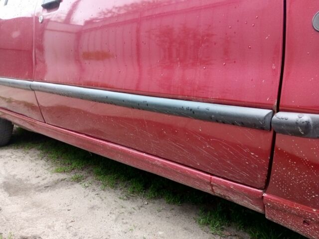 Красный Рено 19, объемом двигателя 1.7 л и пробегом 350 тыс. км за 1350 $, фото 10 на Automoto.ua