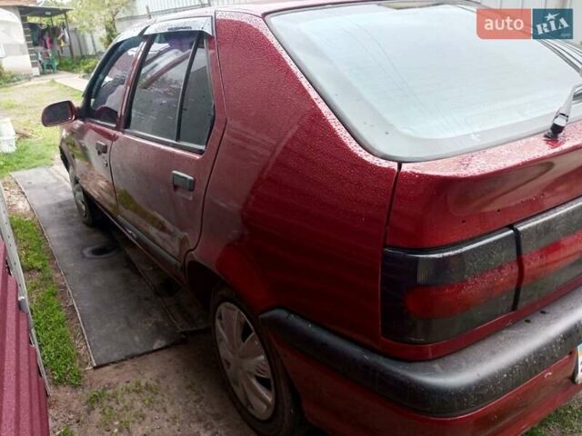 Червоний Рено 19, об'ємом двигуна 1.7 л та пробігом 999 тис. км за 1250 $, фото 7 на Automoto.ua