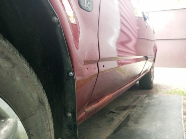 Красный Рено 19, объемом двигателя 1.7 л и пробегом 350 тыс. км за 1350 $, фото 13 на Automoto.ua