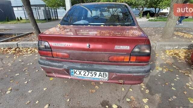 Красный Рено 19, объемом двигателя 1.4 л и пробегом 235 тыс. км за 900 $, фото 1 на Automoto.ua