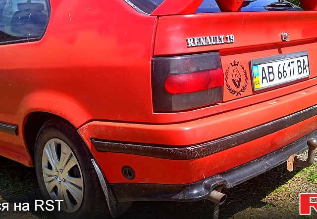 Червоний Рено 19, об'ємом двигуна 1.7 л та пробігом 65 тис. км за 600 $, фото 5 на Automoto.ua