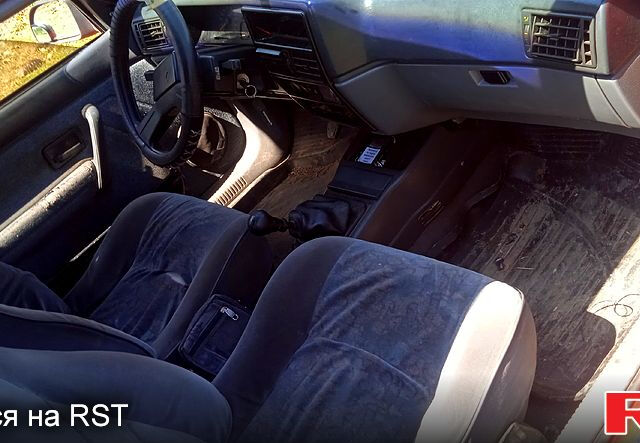 Червоний Рено 19, об'ємом двигуна 1.7 л та пробігом 65 тис. км за 600 $, фото 3 на Automoto.ua