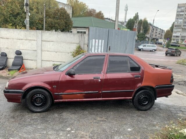 Красный Рено 19, объемом двигателя 1.7 л и пробегом 190 тыс. км за 550 $, фото 2 на Automoto.ua