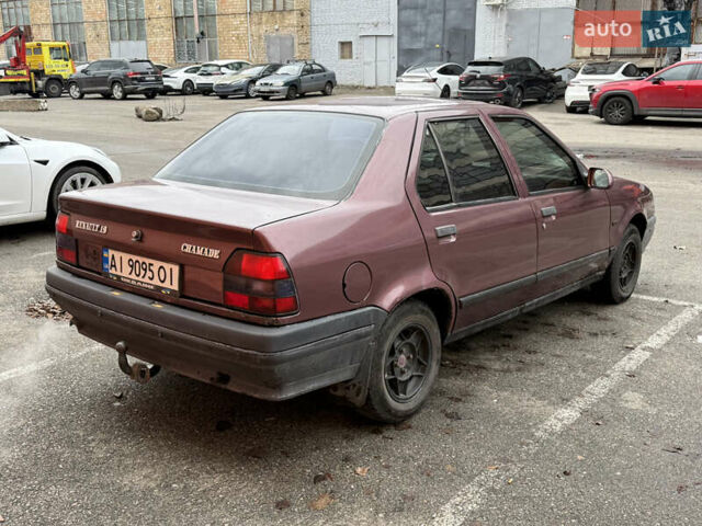 Красный Рено 19, объемом двигателя 1.72 л и пробегом 300 тыс. км за 1000 $, фото 6 на Automoto.ua