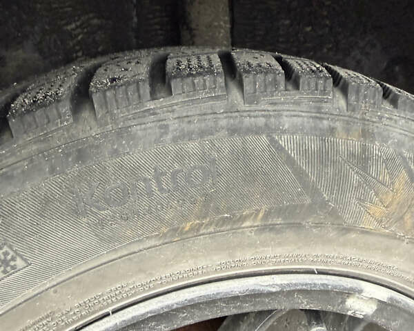 Красный Рено 19, объемом двигателя 1.72 л и пробегом 300 тыс. км за 1000 $, фото 12 на Automoto.ua