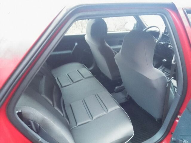 Красный Рено 19, объемом двигателя 1.7 л и пробегом 1 тыс. км за 1300 $, фото 4 на Automoto.ua