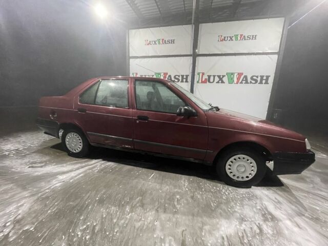 Красный Рено 19, объемом двигателя 1.4 л и пробегом 200 тыс. км за 300 $, фото 3 на Automoto.ua