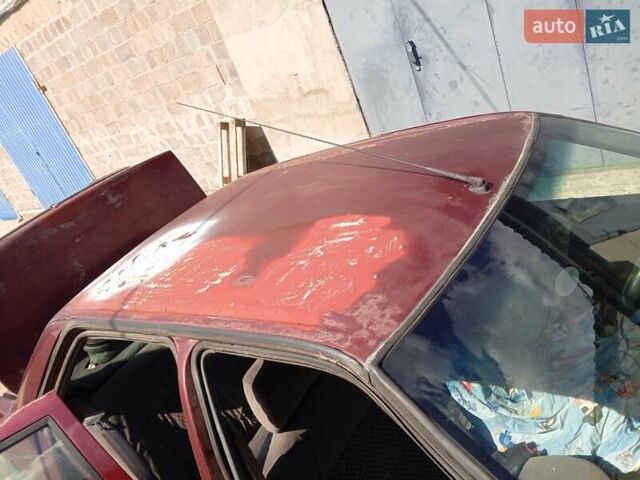 Красный Рено 19, объемом двигателя 1.8 л и пробегом 363 тыс. км за 900 $, фото 2 на Automoto.ua