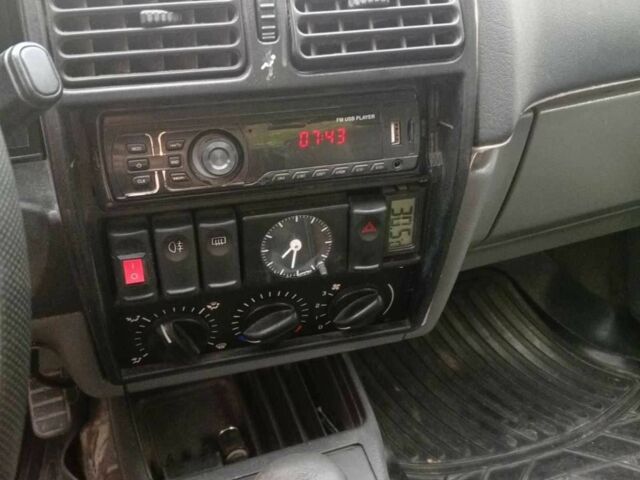 Червоний Рено 19, об'ємом двигуна 1.4 л та пробігом 300 тис. км за 700 $, фото 1 на Automoto.ua