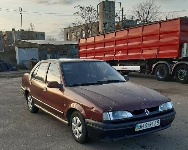 Красный Рено 19, объемом двигателя 1.7 л и пробегом 307 тыс. км за 1200 $, фото 3 на Automoto.ua