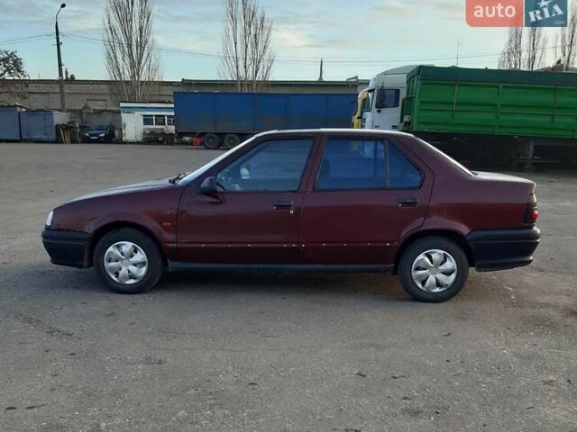 Красный Рено 19, объемом двигателя 1.7 л и пробегом 307 тыс. км за 1200 $, фото 8 на Automoto.ua