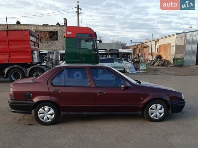 Красный Рено 19, объемом двигателя 1.7 л и пробегом 307 тыс. км за 1200 $, фото 7 на Automoto.ua