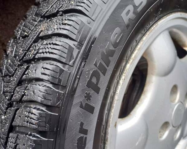 Красный Рено 19, объемом двигателя 1.9 л и пробегом 262 тыс. км за 1550 $, фото 7 на Automoto.ua