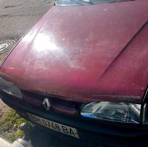 Червоний Рено 19, об'ємом двигуна 1.3 л та пробігом 150 тис. км за 800 $, фото 1 на Automoto.ua