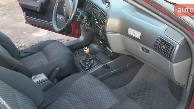 Красный Рено 19, объемом двигателя 1.4 л и пробегом 279 тыс. км за 2199 $, фото 37 на Automoto.ua