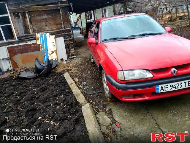 Червоний Рено 19, об'ємом двигуна 1.8 л та пробігом 300 тис. км за 1200 $, фото 1 на Automoto.ua