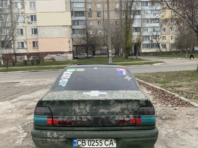 Красный Рено 19, объемом двигателя 1.4 л и пробегом 300 тыс. км за 550 $, фото 3 на Automoto.ua