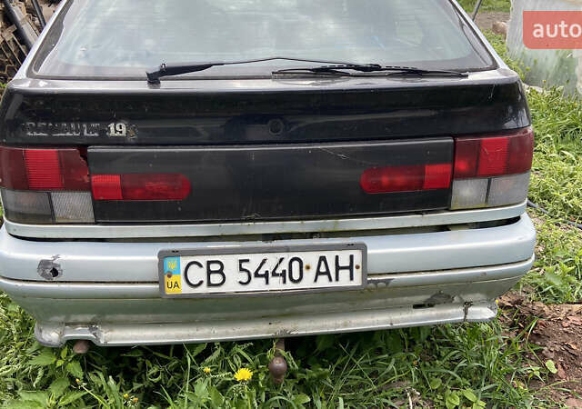 Рено 19, объемом двигателя 0 л и пробегом 777 тыс. км за 550 $, фото 2 на Automoto.ua