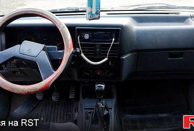 Рено 19, объемом двигателя 1.7 л и пробегом 300 тыс. км за 950 $, фото 6 на Automoto.ua